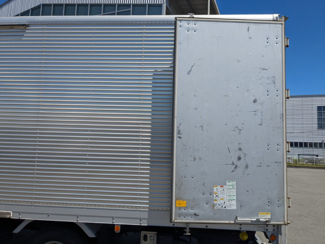 いすゞ フォワード 中型 バン 2PG-FRR90S2(104270) 9枚目