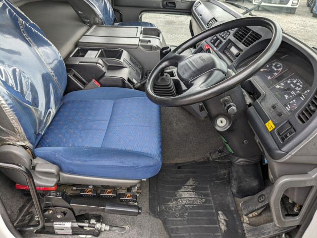 いすゞ ギガ 大型 土砂ダンプ QKG-CXZ77AT(104269) 31枚目