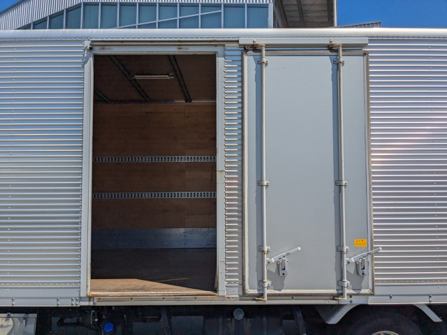 いすゞ フォワード 中型 バン 2PG-FRR90S2(104270) 14枚目