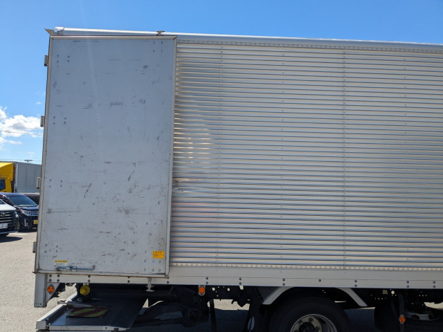 いすゞ フォワード 中型 バン 2PG-FRR90S2(104270) 15枚目