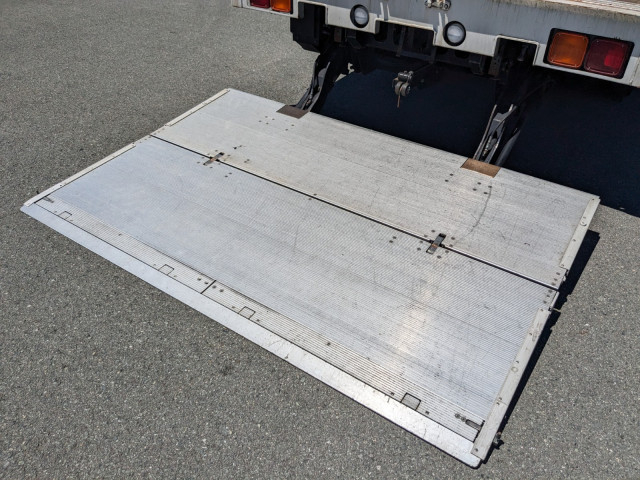 いすゞ フォワード 中型 バン 2PG-FRR90S2(104270) 35枚目