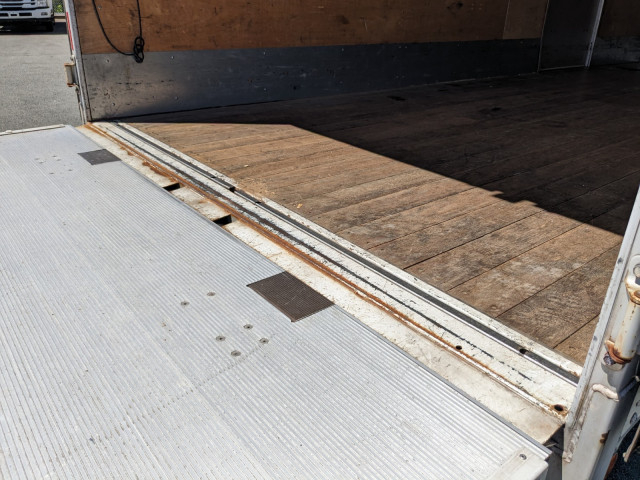 いすゞ フォワード 中型 バン 2PG-FRR90S2(104270) 36枚目