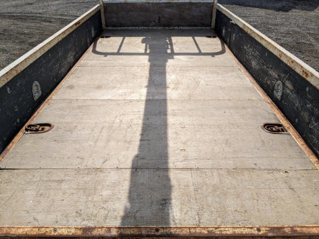 いすゞ エルフ 小型 平ボディ（クレーン付） TPG-NKR85AR(104272) 10枚目