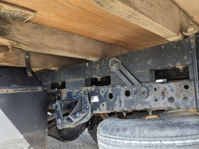 いすゞ エルフ 小型 平ボディ（クレーン付） TPG-NKR85AR(104272) 16枚目