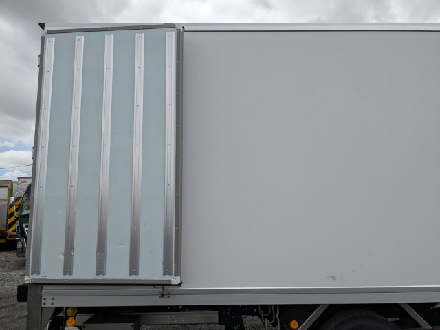 日野 レンジャー 中型 冷蔵冷凍バン TKG-FD9JLAA(104271) 33枚目