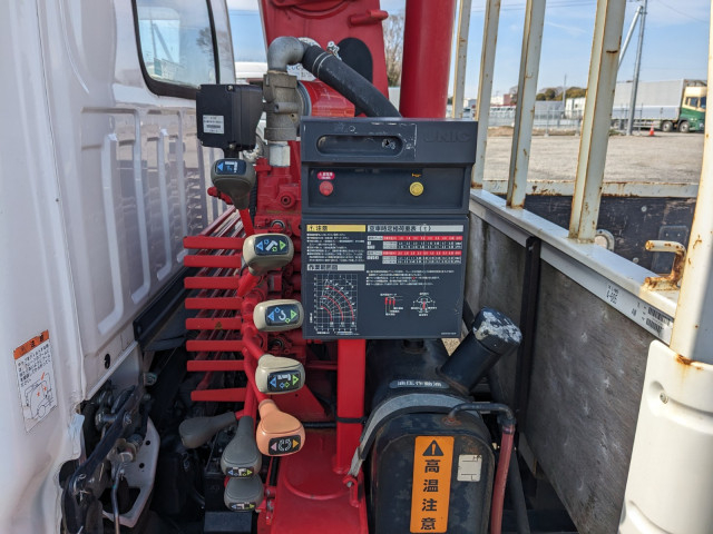 いすゞ エルフ 小型 平ボディ（クレーン付） TPG-NKR85AR(104272) 33枚目