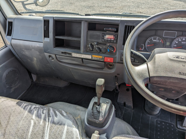 いすゞ エルフ 小型 平ボディ（クレーン付） TPG-NKR85AR(104272) 41枚目