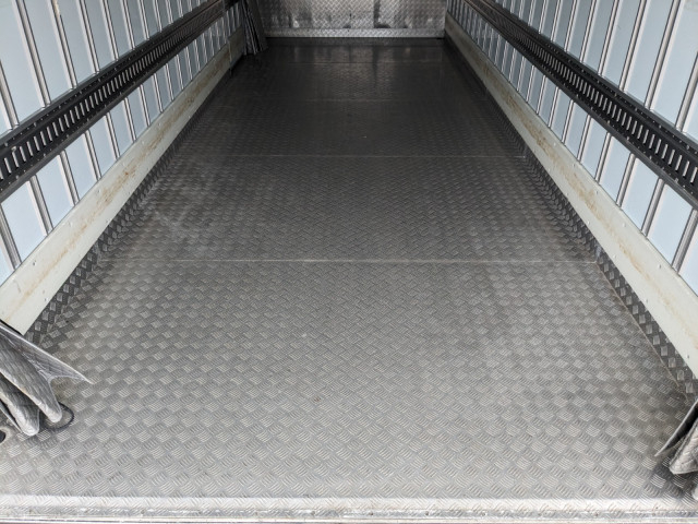 日野 レンジャー 中型 冷蔵冷凍バン TKG-FD9JLAA(104276) 16枚目