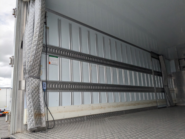 日野 レンジャー 中型 冷蔵冷凍バン TKG-FD9JLAA(104276) 24枚目