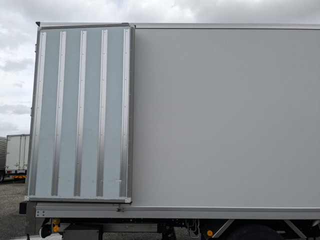 日野 レンジャー 中型 冷蔵冷凍バン TKG-FD9JLAA(104276) 33枚目