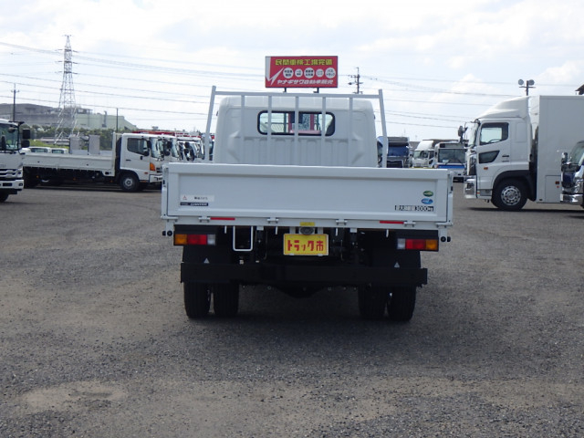 三菱ふそう キャンター 小型 平ボディ 2RG-FEB80(104281) 6枚目