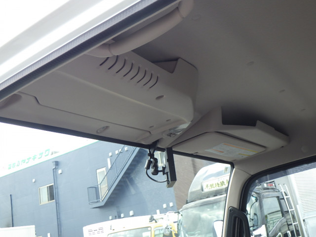 三菱ふそう キャンター 小型 平ボディ 2RG-FEB80(104281) 22枚目