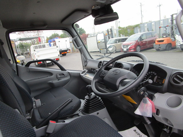 日野 デュトロ 小型 Wキャブ 2KG-XZU7605M(104284) 10枚目