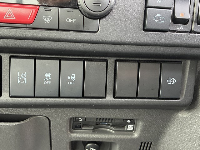 いすゞ エルフ 小型 平ボディ 2TG-NPR88AC(104285) 34枚目