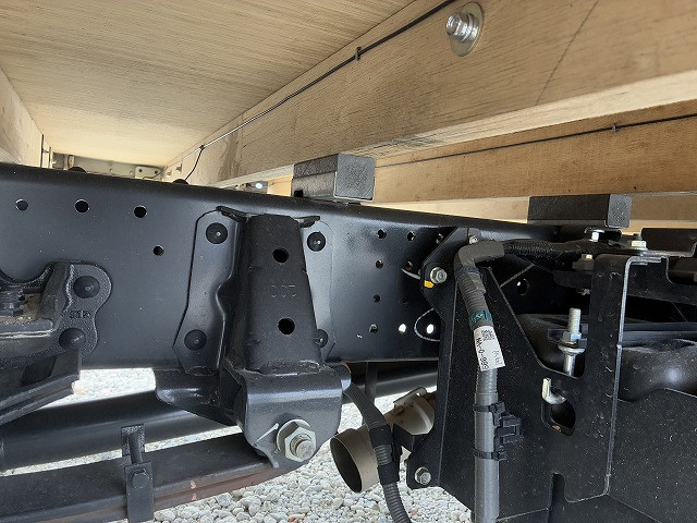 いすゞ エルフ 小型 平ボディ 2TG-NPR88AC(104285) 39枚目