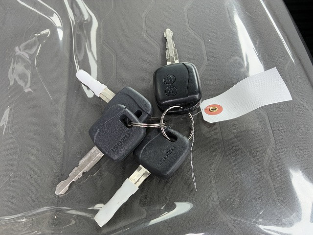 いすゞ エルフ 小型 平ボディ 2TG-NPR88AC(104285) 48枚目