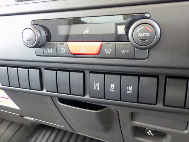 日産自動車 アトラス 小型 平ボディ 2RG-APR88AC(104287) 20枚目