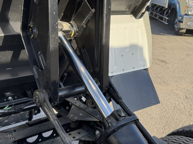 いすゞ エルフ 小型 土砂ダンプ 2PG-NKS88AD(104288) 16枚目