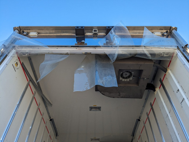 いすゞ エルフ 小型 冷蔵冷凍バン TPG-NMR85AN(104289) 11枚目