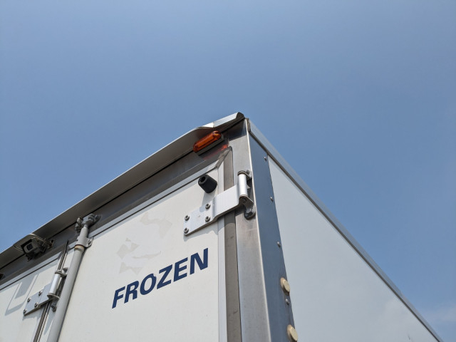 三菱ふそう キャンター 小型 冷蔵冷凍バン TPG-FEB50(104290) 8枚目