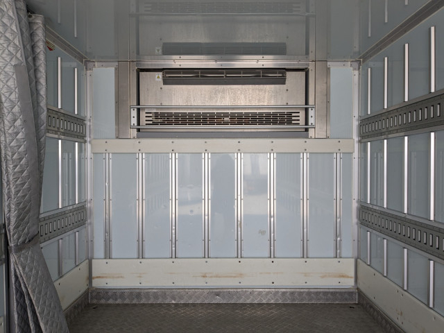 三菱ふそう キャンター 小型 冷蔵冷凍バン TPG-FEB50(104290) 17枚目