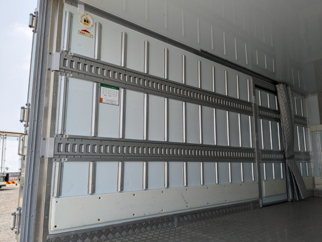 三菱ふそう キャンター 小型 冷蔵冷凍バン TPG-FEB50(104290) 21枚目