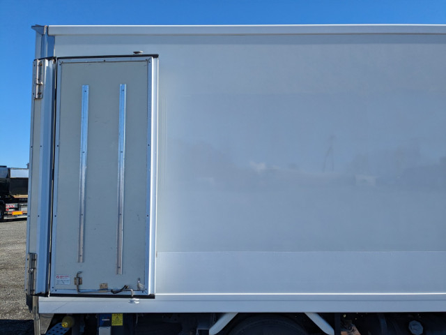 いすゞ エルフ 小型 冷蔵冷凍バン TPG-NMR85AN(104289) 28枚目