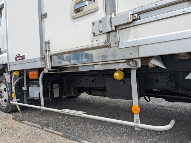 三菱ふそう キャンター 小型 冷蔵冷凍バン TPG-FEB50(104290) 27枚目