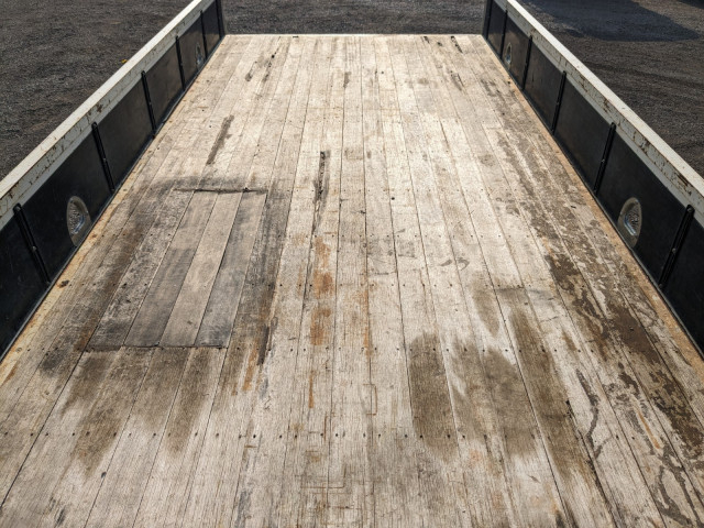 いすゞ フォワード 中型 平ボディ（クレーン付） 2PG-FRR90S1(104292) 14枚目