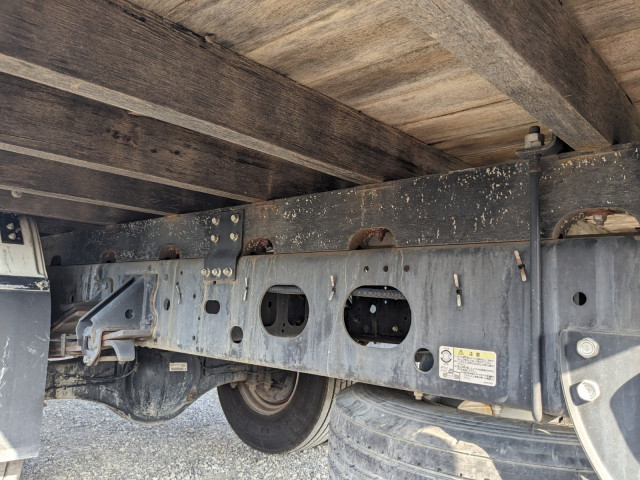 いすゞ フォワード 中型 平ボディ（クレーン付） 2PG-FRR90S1(104292) 17枚目