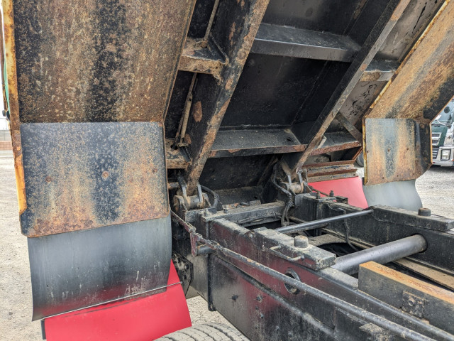 いすゞ ギガ 大型 土砂ダンプ QKG-CXZ77AT(104291) 30枚目