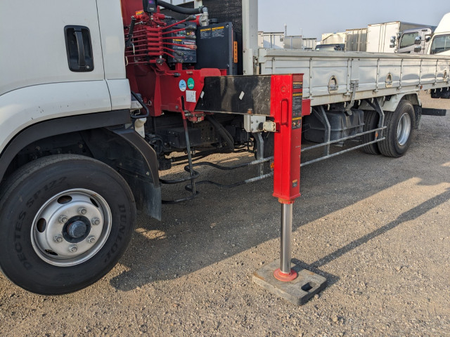 いすゞ フォワード 中型 平ボディ（クレーン付） 2PG-FRR90S1(104292) 32枚目