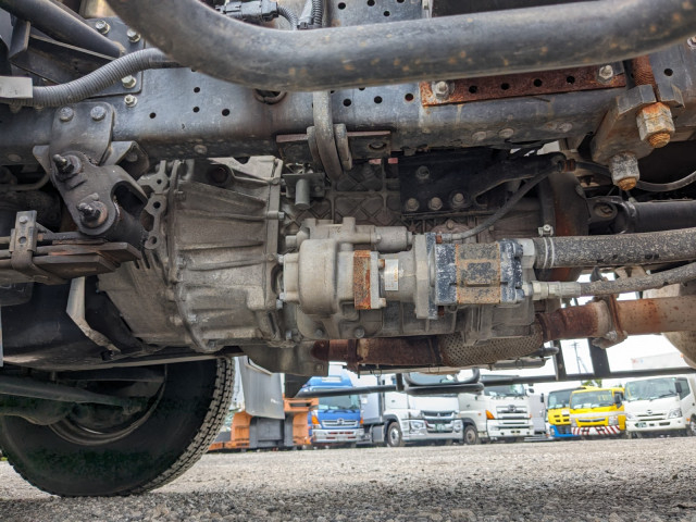 いすゞ フォワード 中型 平ボディ（クレーン付） 2PG-FRR90S1(104293) 17枚目