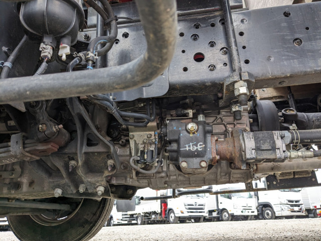 日野 レンジャー 中型 平ボディ（クレーン付） 2KG-FC2ABA(104294) 18枚目