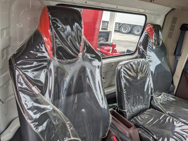 日野 レンジャー 中型 平ボディ（クレーン付） 2KG-FC2ABA(104294) 38枚目