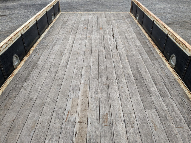 いすゞ フォワード 中型 平ボディ（クレーン付） 2PG-FRR90S1(104295) 13枚目