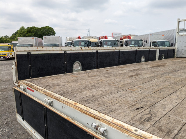 いすゞ フォワード 中型 平ボディ（クレーン付） 2PG-FRR90S1(104296) 15枚目