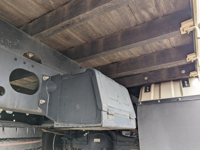 いすゞ フォワード 中型 平ボディ（クレーン付） 2PG-FRR90S1(104296) 20枚目