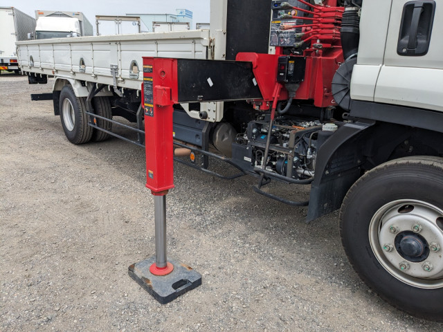 いすゞ フォワード 中型 平ボディ（クレーン付） 2PG-FRR90S1(104296) 23枚目