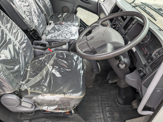 いすゞ フォワード 中型 平ボディ（クレーン付） 2PG-FRR90S1(104296) 27枚目