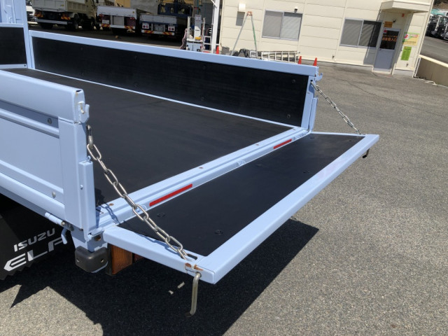 いすゞ エルフ 小型 平ボディ 3DF-NHR87AF(104301) 16枚目