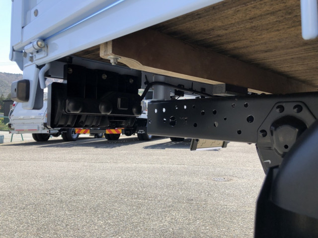 いすゞ エルフ 小型 平ボディ 3DF-NHR87AF(104301) 24枚目