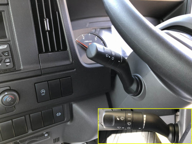 いすゞ エルフ 小型 平ボディ 3DF-NHR87AF(104301) 39枚目