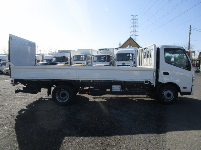 Hino dutro Small Flat body 2KG-XZU720M(104302) 6枚目