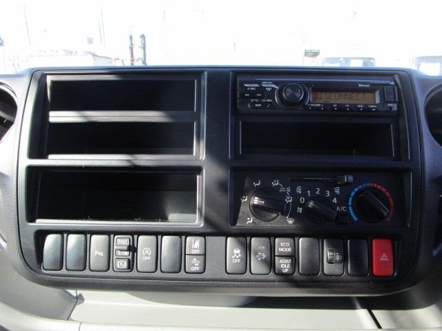 Hino dutro Small Flat body 2KG-XZU720M(104302) 16枚目