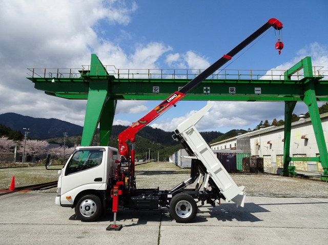 Hino dutro Small Soil dump 2RG-XZU600T(104307) 4枚目