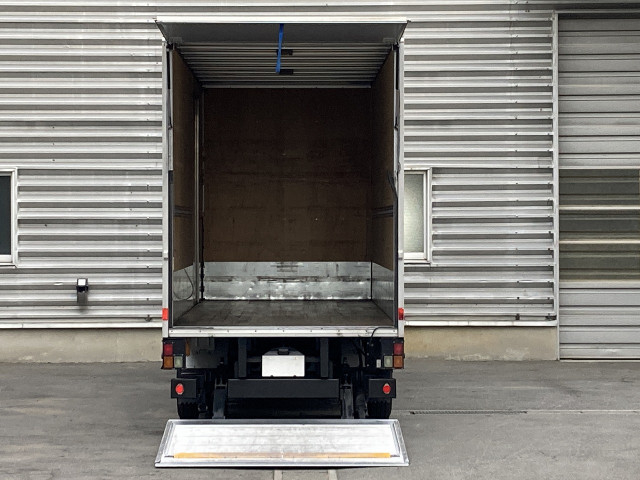 Toyota dyna Small Box body TPG-XZU650(104365) 5枚目