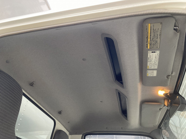 Toyota dyna Small Box body TPG-XZU650(104365) 20枚目