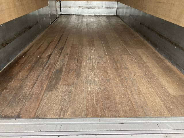 Toyota dyna Small Box body TPG-XZU650(104365) 25枚目