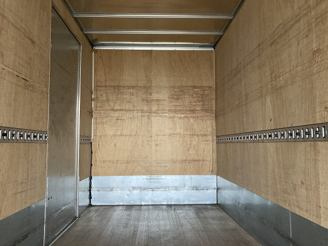 Toyota dyna Small Box body TPG-XZU650(104365) 27枚目